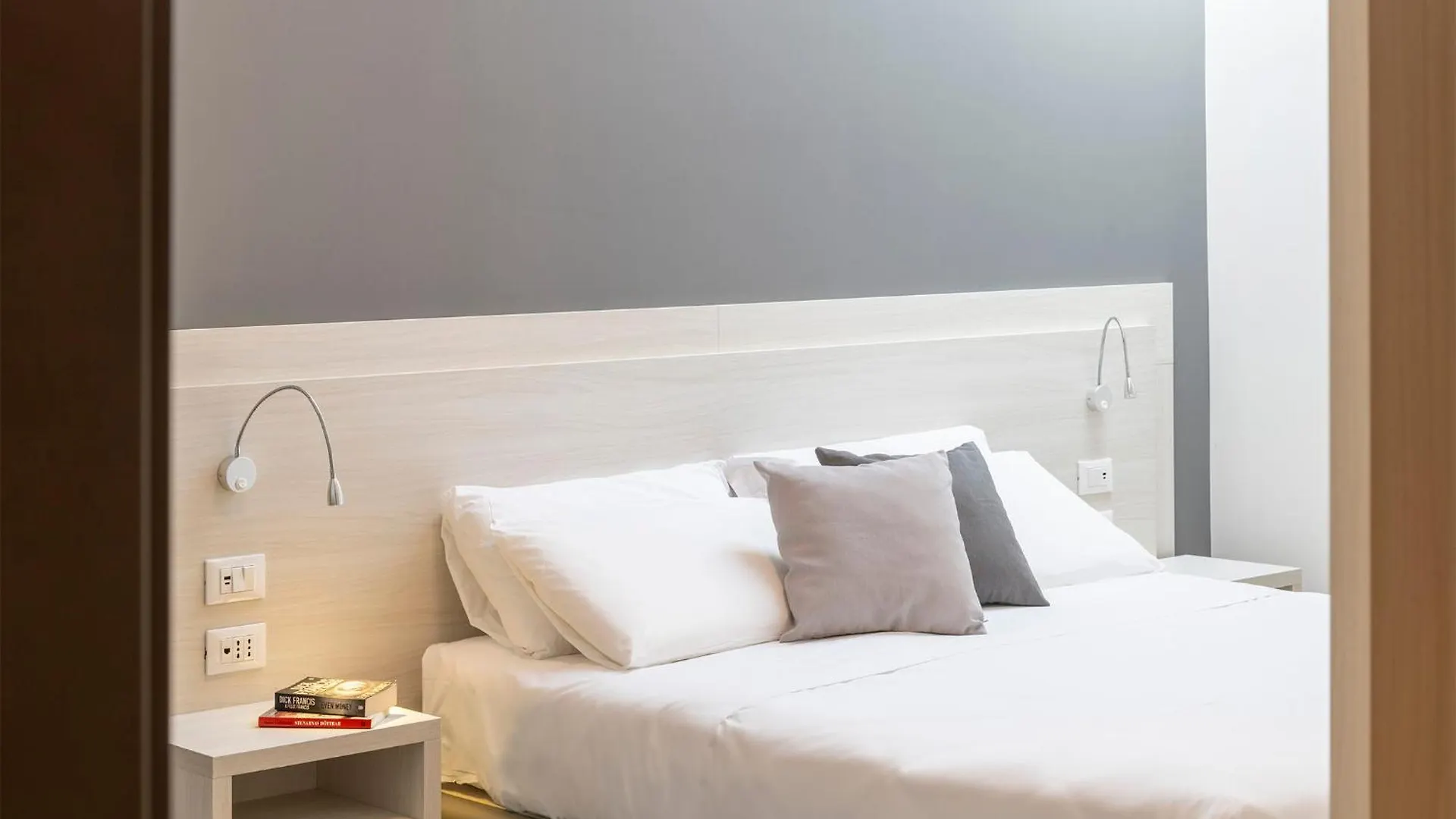 Hotel Vecchio Casello Castelleone 4*,  Italien