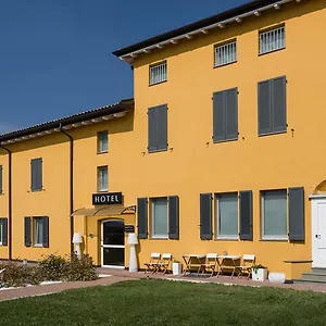 Forlanini 52 Hotel Parma